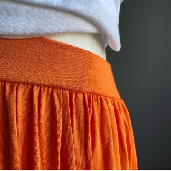 Pleated Maxi Skirt - Picture 4 of 6